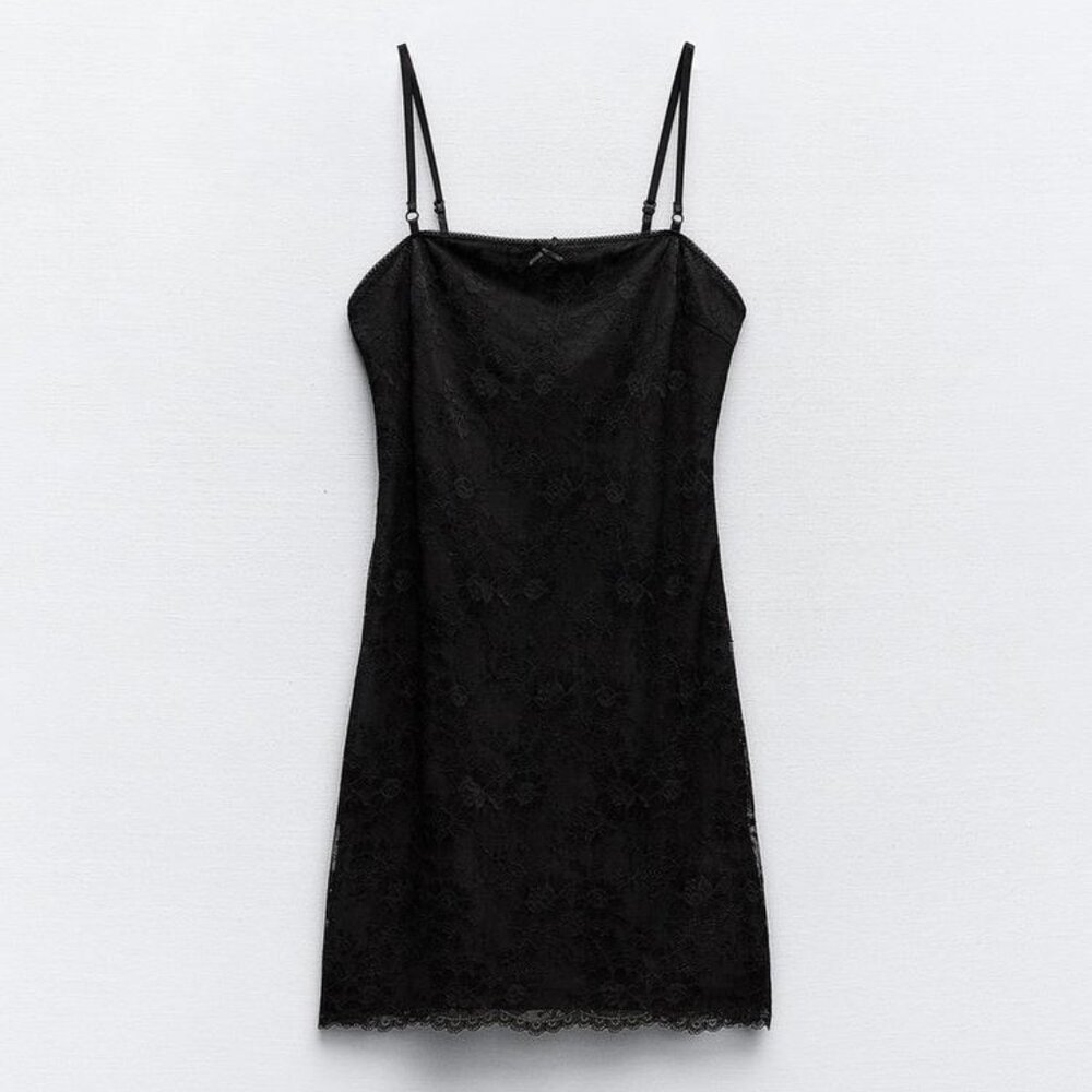NWT ZARA SHORT DRESS WITH LACE